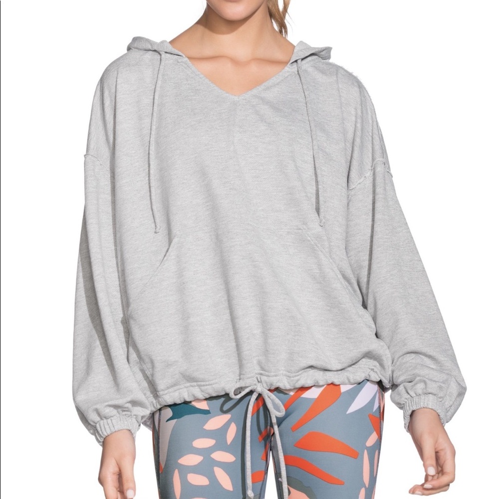 Maaji Detour Sweatshirt NWOT Size Small - Gray